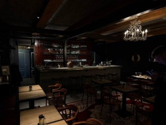 Новый год принес: в Москве запустили бар Териберка в арктическом стиле