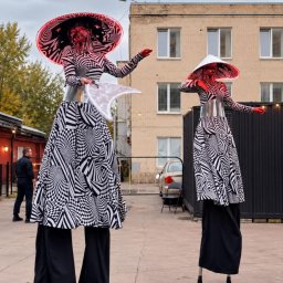 Большая варка и живая музыка задали тон вечера на фестивале Раки Москва в московском LovelyLoft